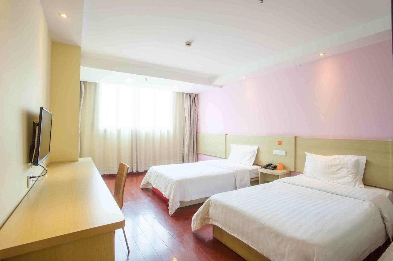 7Days Inn Wuhan Airport Panlong City Buitenkant foto