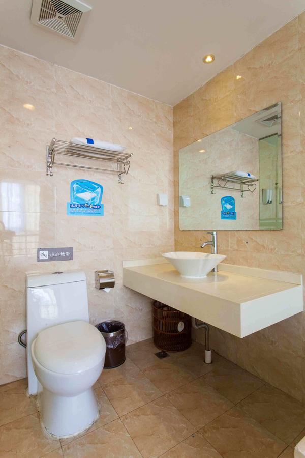 7Days Inn Wuhan Airport Panlong City Buitenkant foto